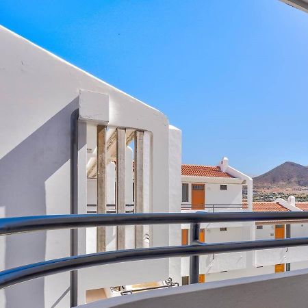 Stylish Flat And Pool With 3 Rooms, Sleeps 6, Los Cristianos Los Cristianos  Dış mekan fotoğraf