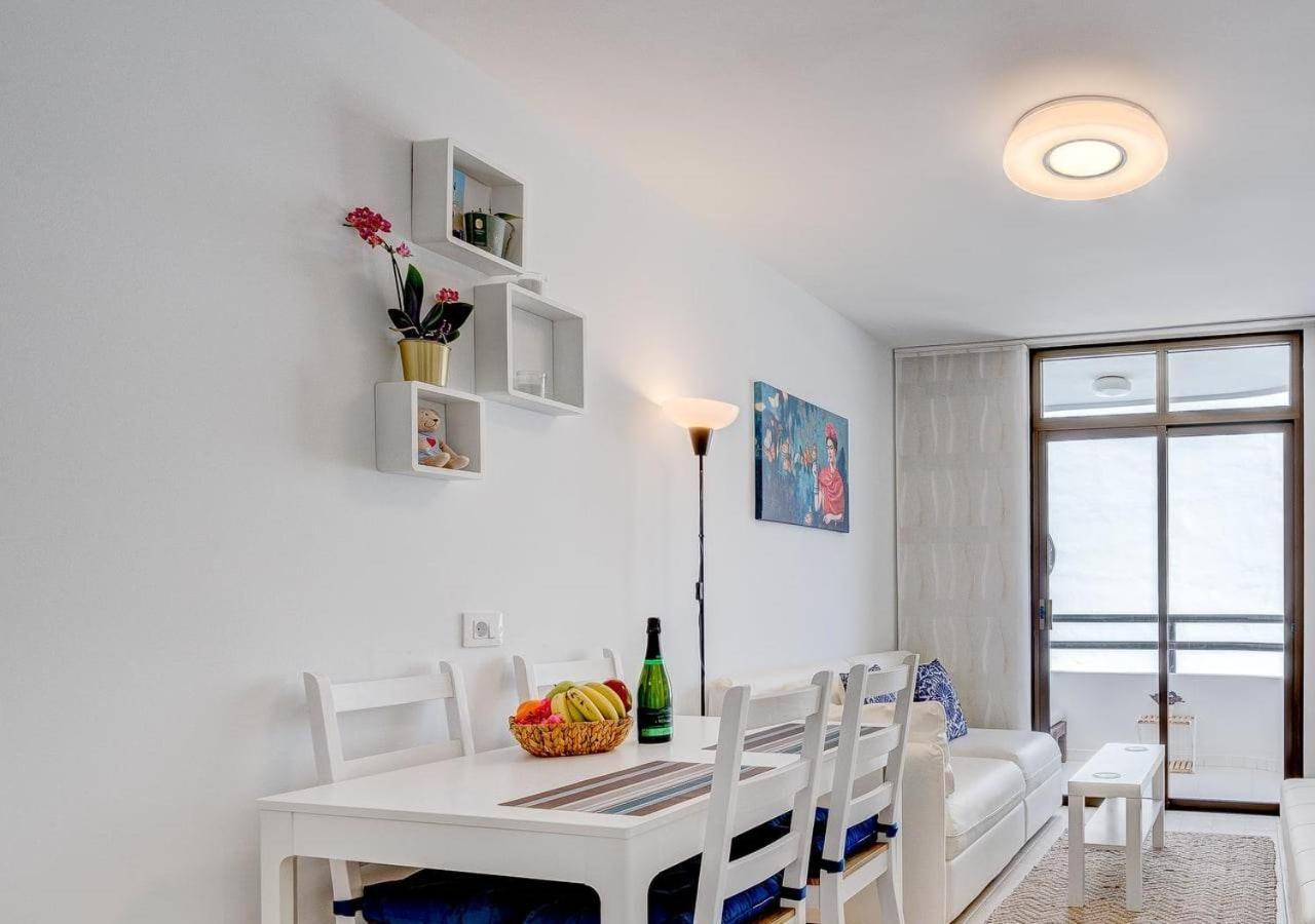 Stylish Flat And Pool With 3 Rooms, Sleeps 6, Los Cristianos Los Cristianos  Dış mekan fotoğraf